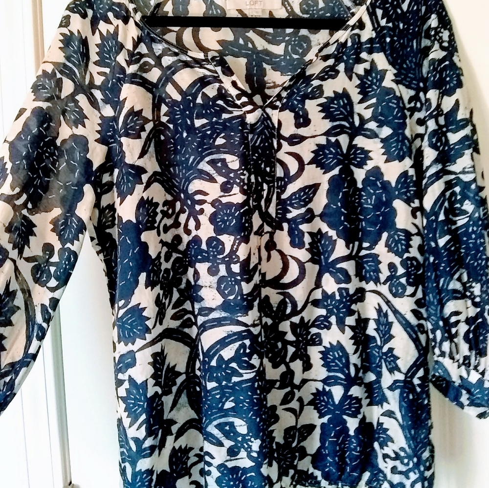 Ann Taylor Loft Blue and White Top